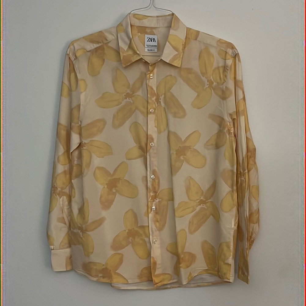Zara Flower Shirt M Relaxed Fit Orange/Peach Color